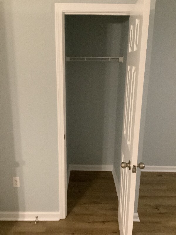 Building Photo - 1198 Island Club Dr