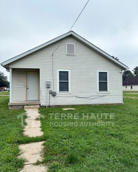 Building Photo - 505 S 13th 1/2 St