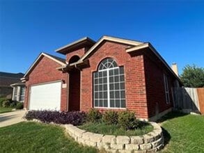 Building Photo - 10624 Ashmore Dr