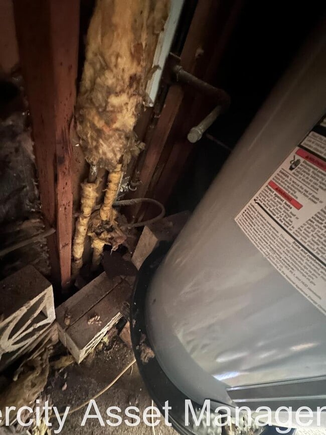 Building Photo - 4180 Kerwin Dr