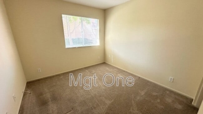 Building Photo - 1515 Elegante Ct