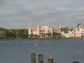 Building Photo - 7712 Yacht Club Dr