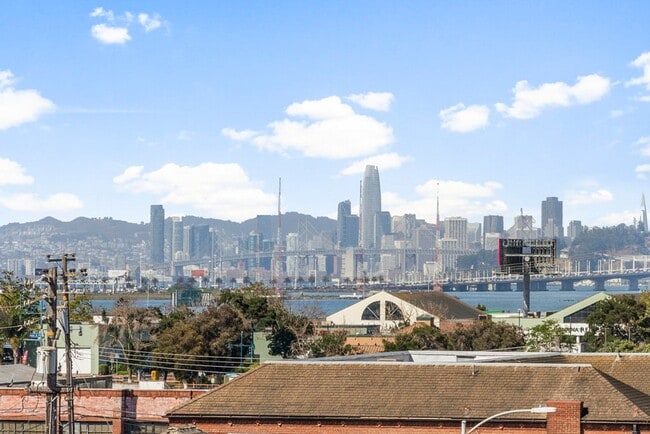 Building Photo - 1364 Powell St