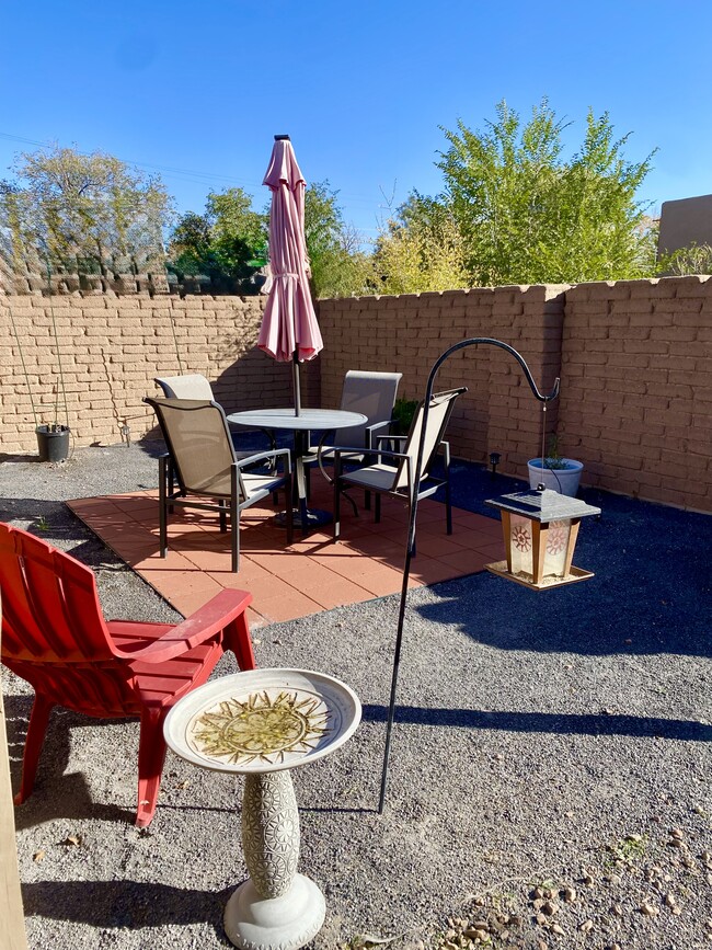 Building Photo - 2248 Matthew Ave