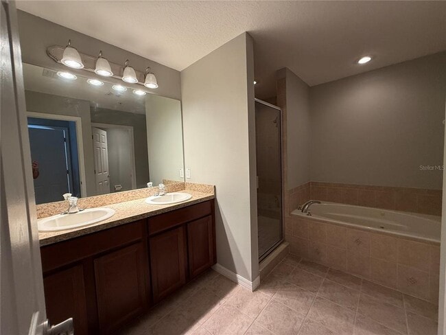 Building Photo - 4851 Fiorazante Ave