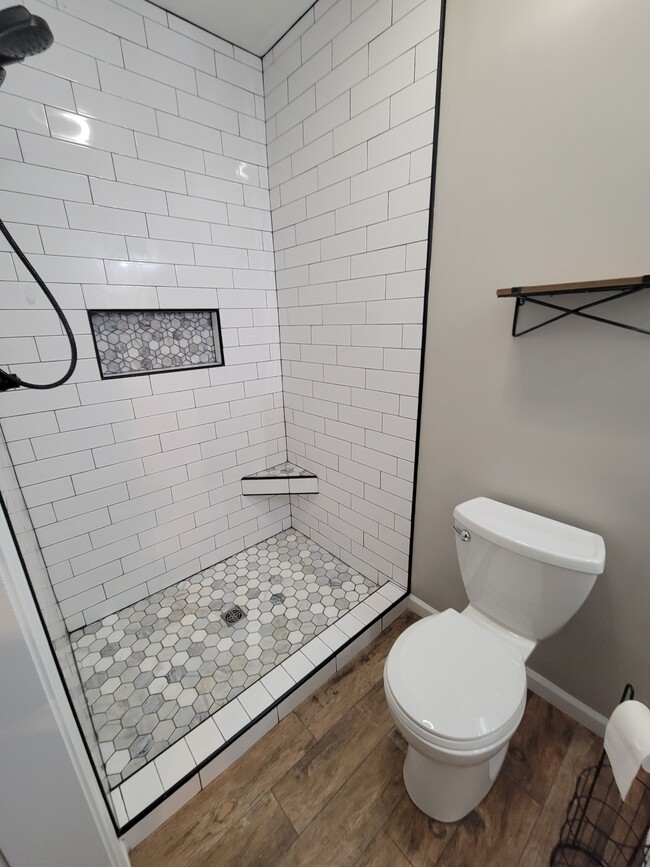 Building Photo - 808 W National Rd