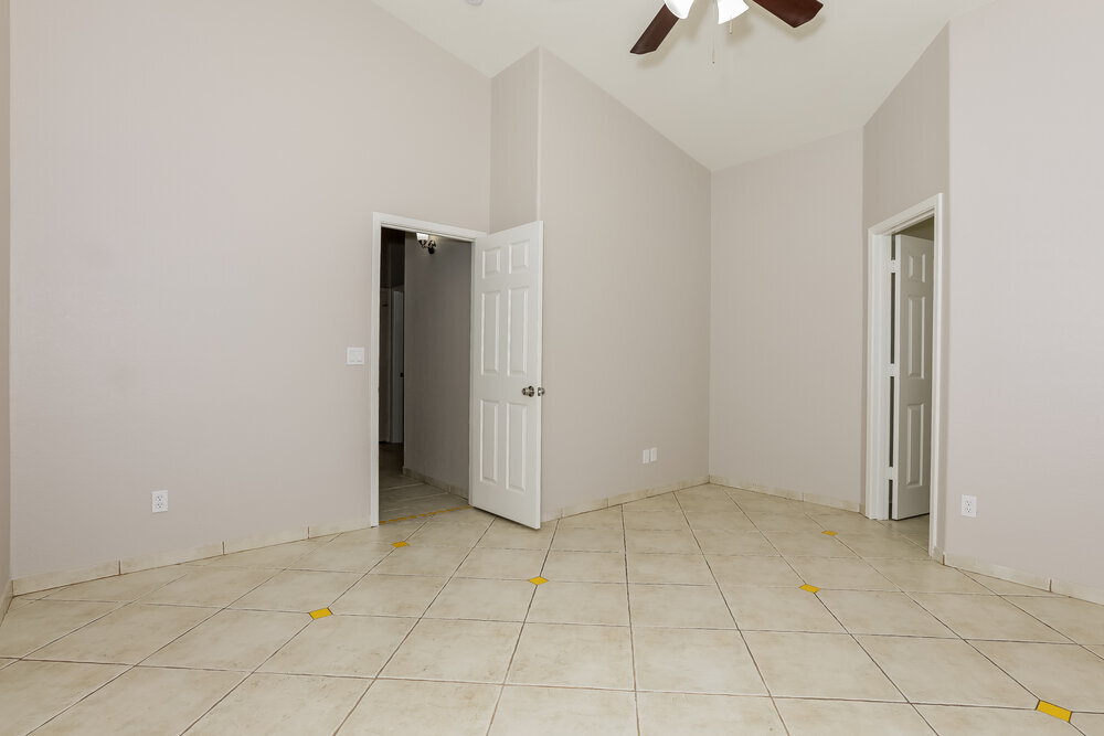 Building Photo - 743 S Del Rio Ct