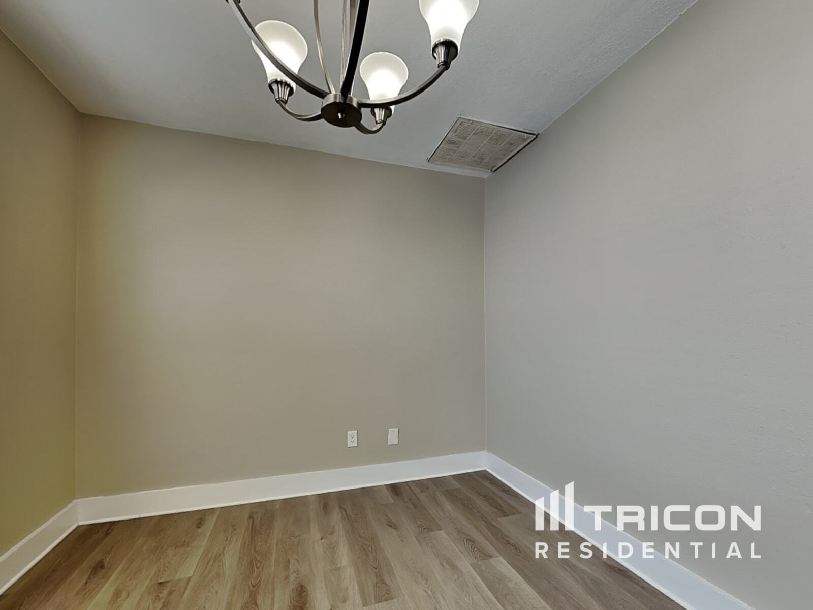 Building Photo - 6825 Mitchell Cir