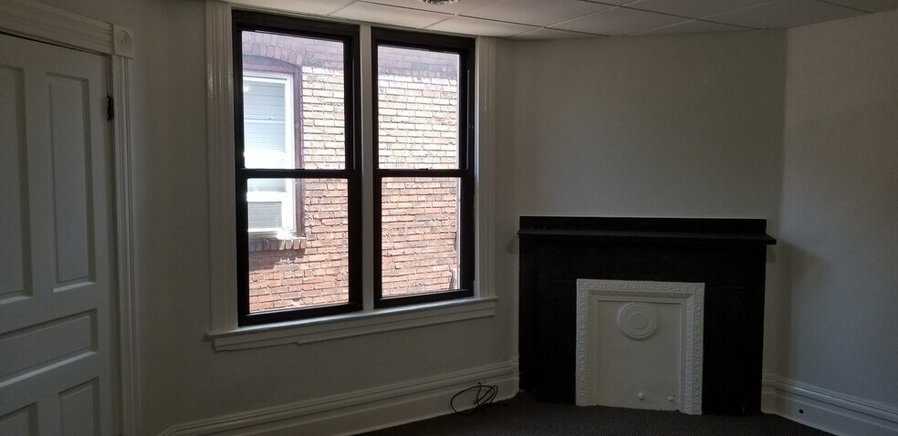 Building Photo - 3110 Niagara St