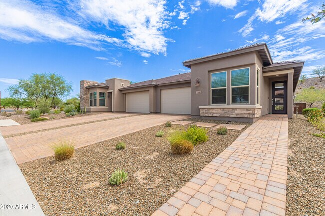 Building Photo - 3261 Maverick Dr