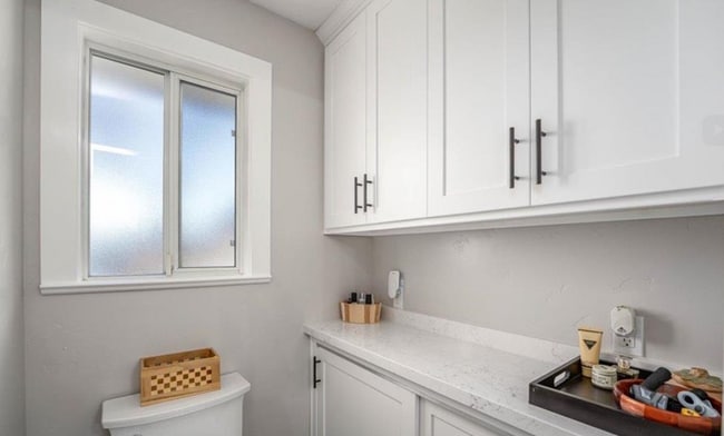 Building Photo - A Private Oasis with Unmatched Amenities 4...