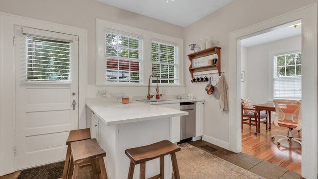 Building Photo - 1219 Washington Ave