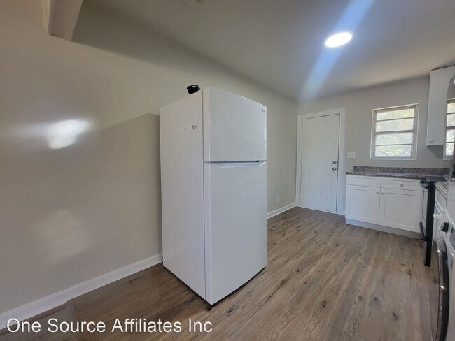 Building Photo - 2 br, 1 bath House - 4178 Elizabeth Park C...