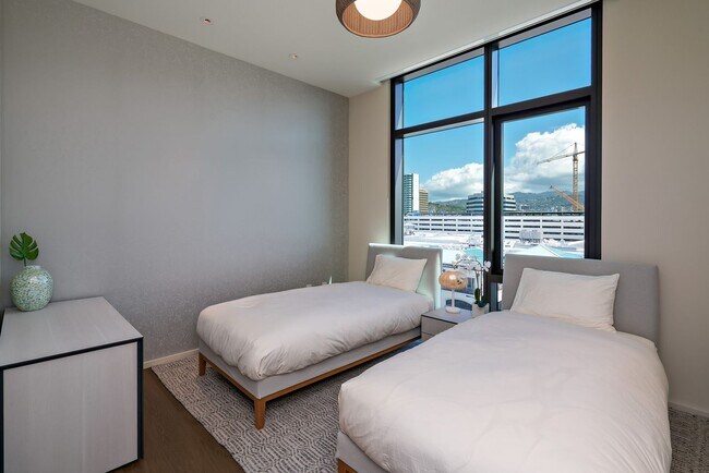 Building Photo - Luxurious 3BR Sky Residence at Park Lane