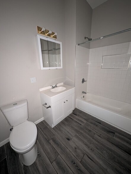 Building Photo - 81 Saltonstall Ave