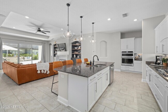 Building Photo - 318 Windwalker Dr