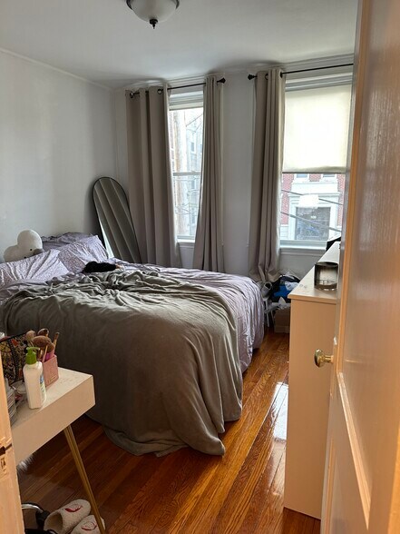 Building Photo - 120 Brainerd Rd