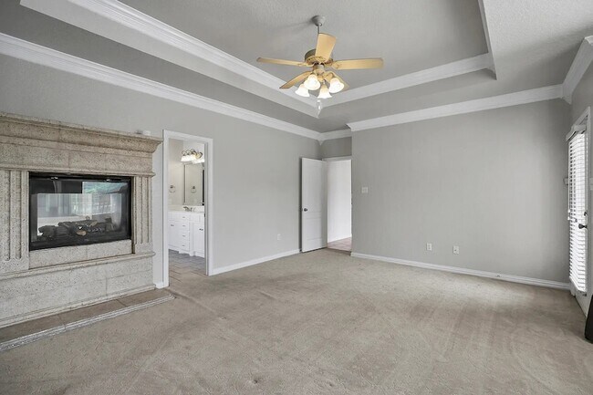 Building Photo - 3103 River Bend Dr