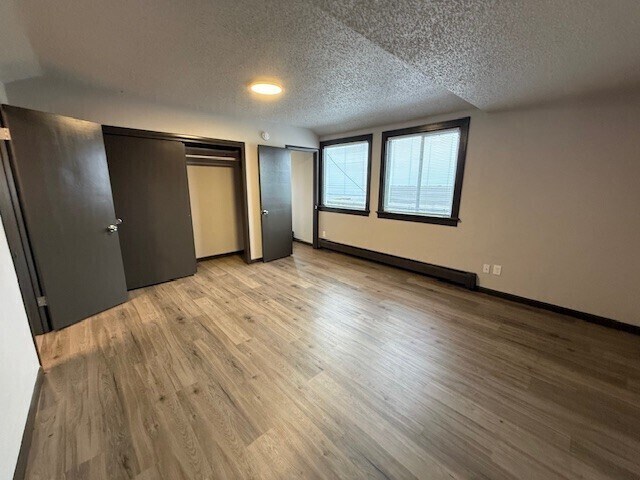 Building Photo - 16 N Broadway St