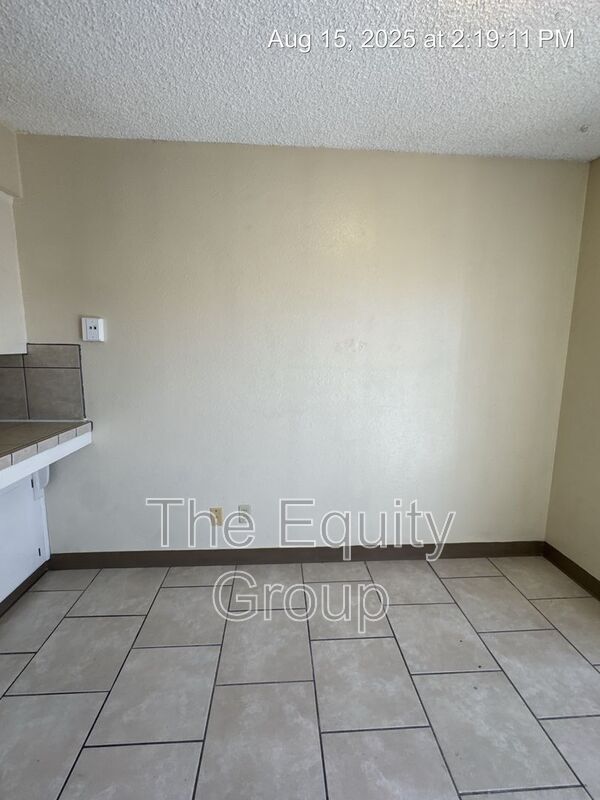 Building Photo - 1871 Emma Lee Ln