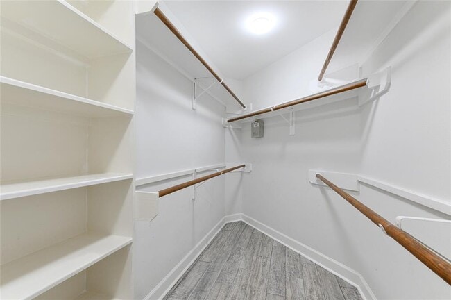 Building Photo - 10335 Emerald Oaks Dr