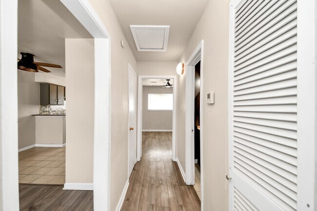 Building Photo - 1320 Griffin St