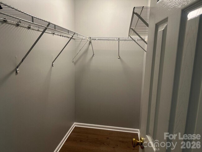 Building Photo - 5209 Ficus Tree Ln