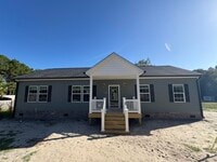 Building Photo - 416 Peanut Rd