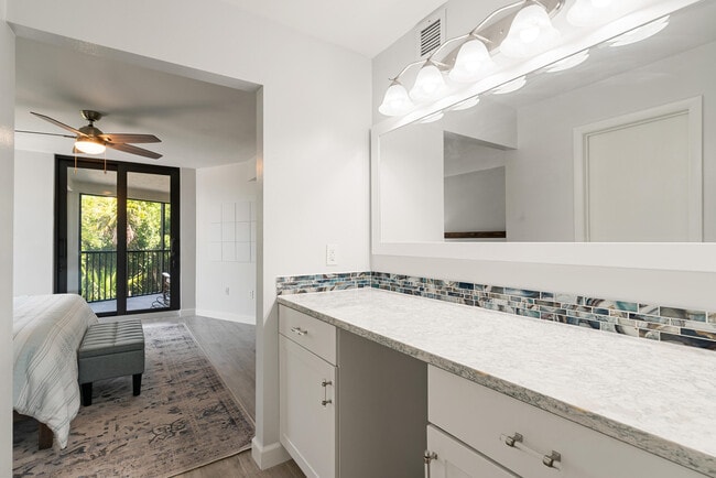 Building Photo - 7101 Gulf of Mexico Blvd