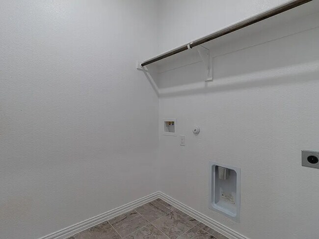 Building Photo - 1028 Park Oak Ln