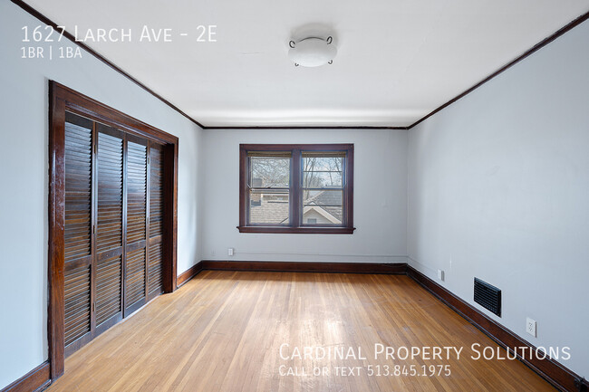 Building Photo - 1627 Larch Ave