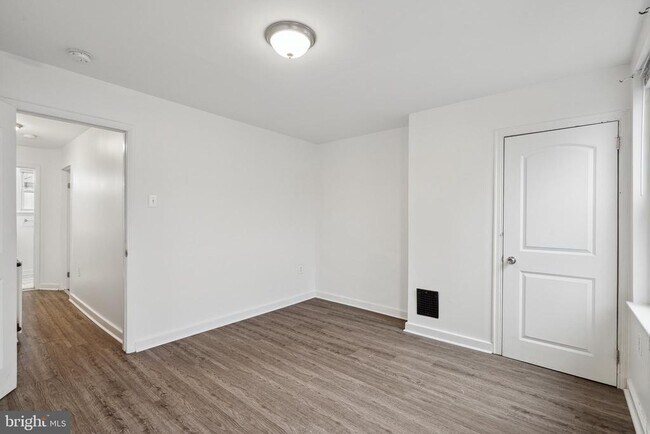 Building Photo - 3079 Tulip St