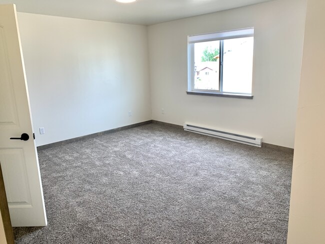 Building Photo - 3375 Blackbird Wy
