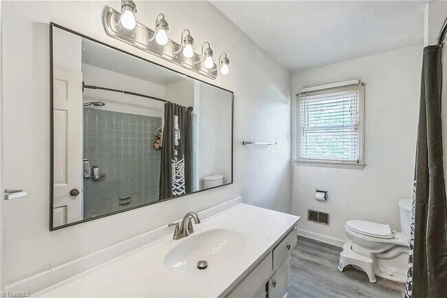 Building Photo - Build Equity While Leasing - Lease to Own
