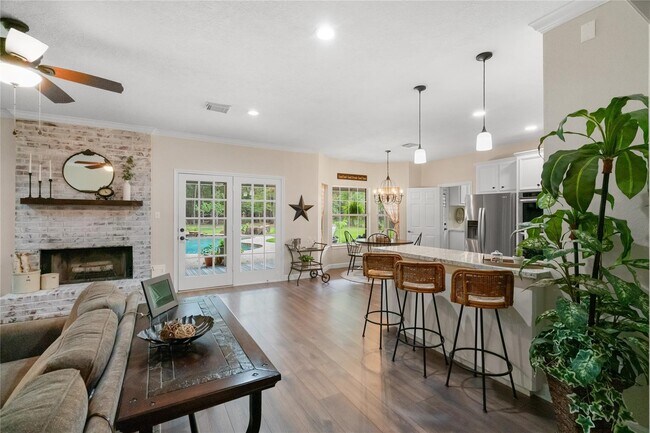 Building Photo - 415 Lago Trace Dr