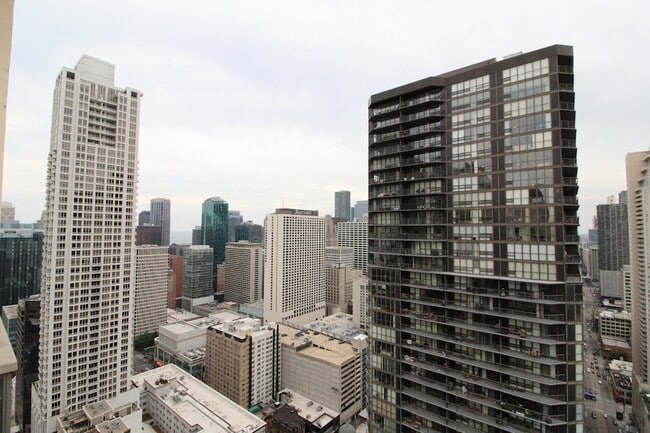 Building Photo - 2 E Erie St