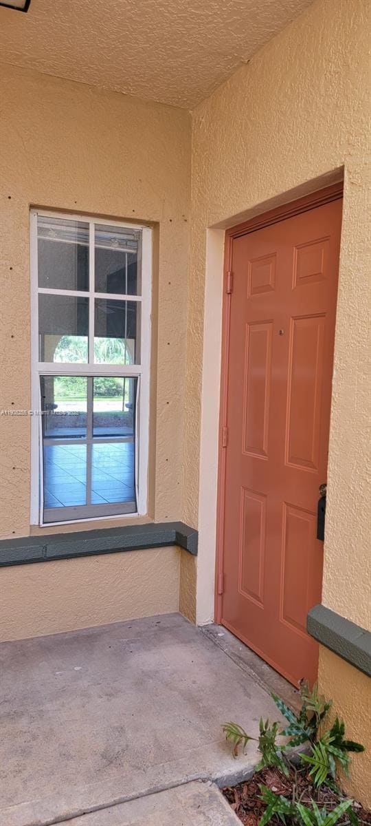 Building Photo - 2463 Centergate Dr