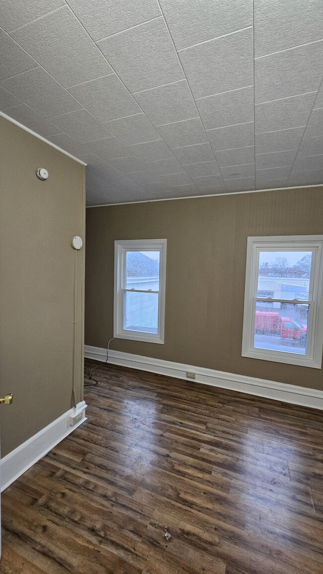 Bedroom 2 - 191 W 3rd St