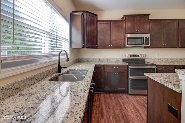 Building Photo - 262 Independence Blvd