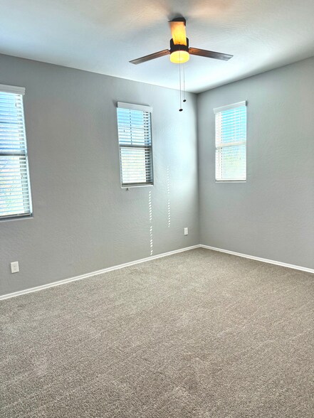 Building Photo - 2548 N 149th Ave