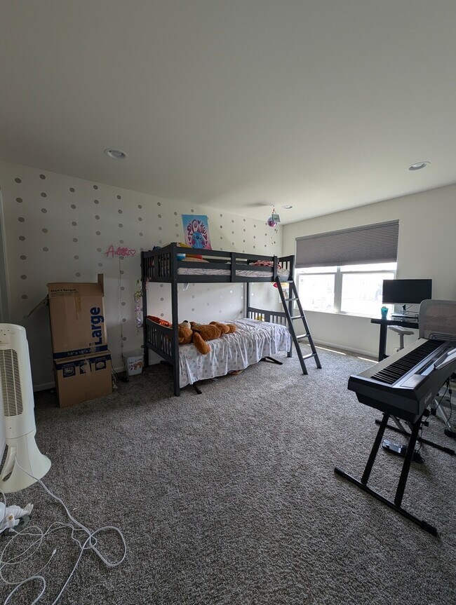 Building Photo - 3759 St James Ct