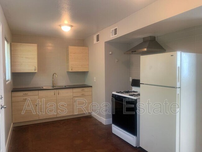 Building Photo - 4310 N 14th St