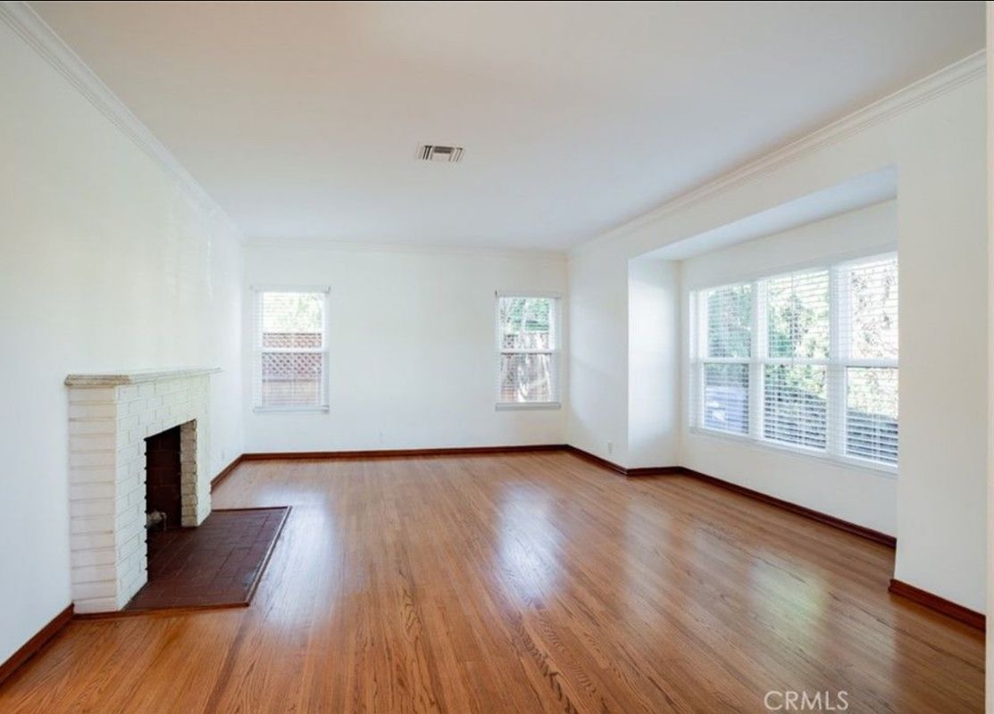 Building Photo - 8960 Helms Pl