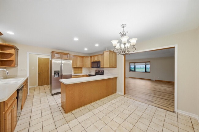 Building Photo - 3-Bed, 1-Bath Country Home in McHenry