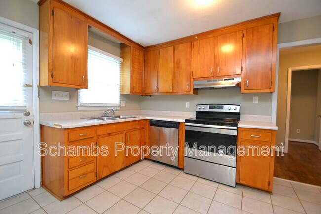 Building Photo - 5131 Lundy Dr