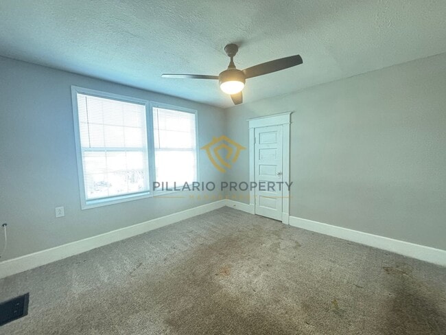 Building Photo - Beautifully Updated, 2-Bedroom, 1.5-Bathroom Located in Brookside Park, Available NOW!