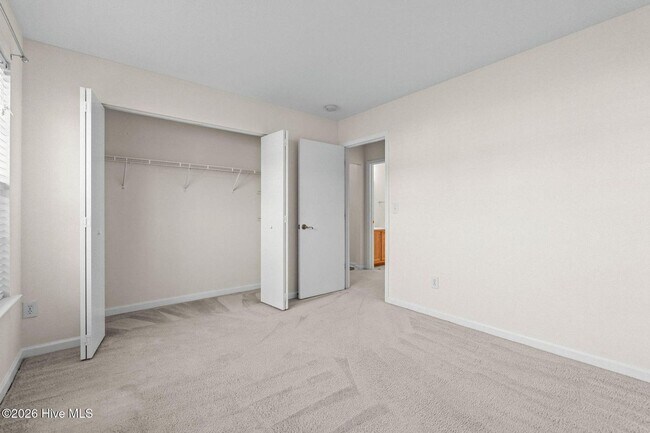 Building Photo - 953 Wyndfall Dr SW