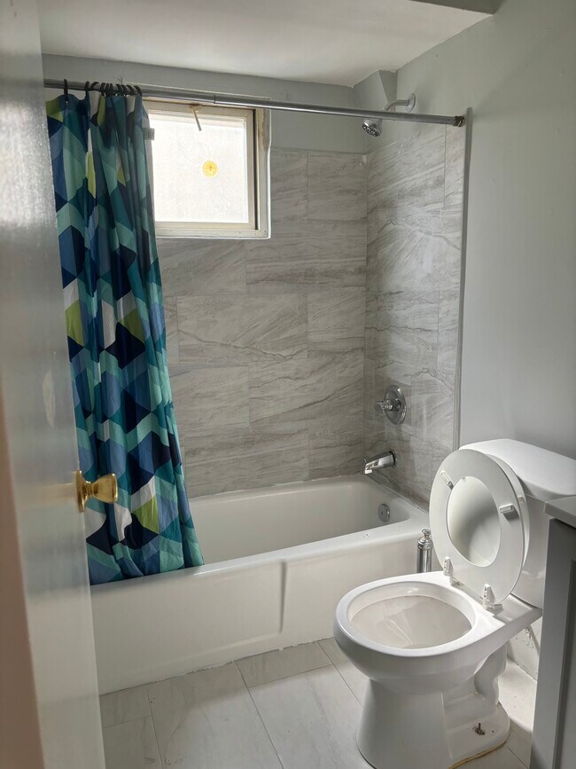 Building Photo - 249 Arlene St