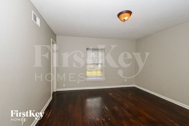 Building Photo - 5492 Scottsdale Ave