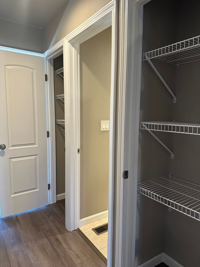 Building Photo - 73270 Desert Greens Dr N